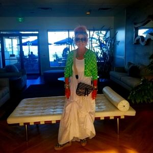 I love giving deals! I always add a fabulous gift. Make me a offer